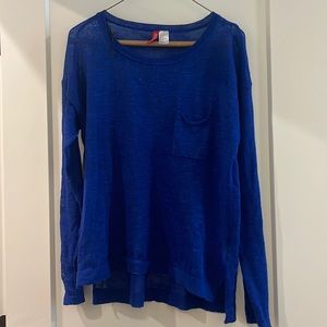 Thin blue sweater